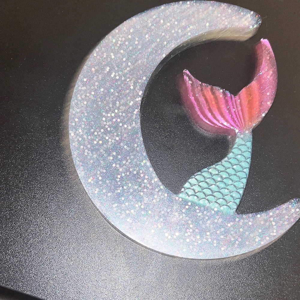 Glittery Mermaid Tail Moon Decor